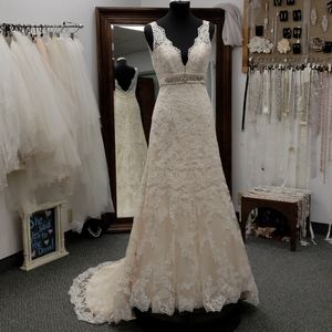 Allure 8634, size 10